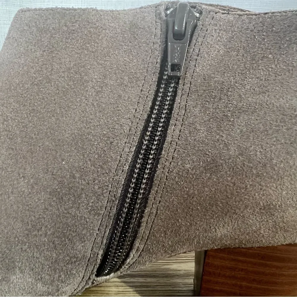 Vionic suede fringed
